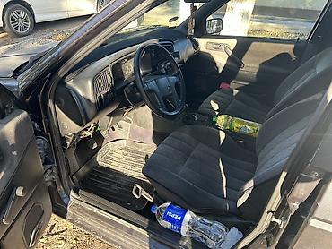 саната зеркала: Volkswagen Passat Variant: 1992 г., 2 л, Механика, Бензин, Универсал — 9