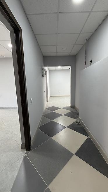 Продажа коммерческой недвижимости: Продажа офисов 59 м², С ремонтом, Многоэтажное здание, Цокольный этаж этаж — 5