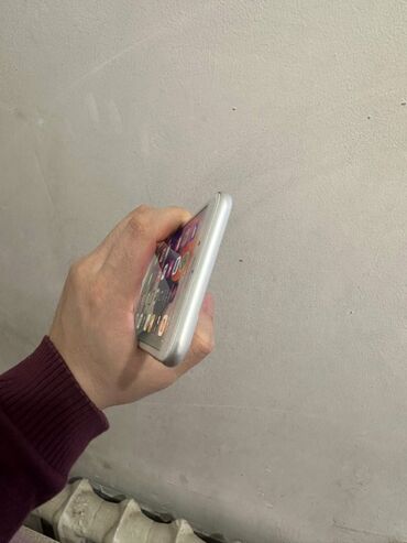 Apple iPhone: IPhone 7 Plus, Новый, 128 ГБ, Серебристый, Чехол, Зарядное устройство, Кабель, 100 % — 7