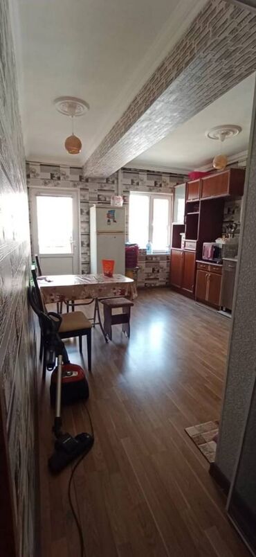 Uzunmüddətli kirayə mənzillər: Çox səliqəlidir və metroya 3 dəq məsafə. Xətai rayonu (Xətai metrosu — 11