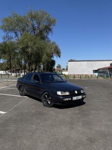 Volkswagen: Volkswagen Passat: 1994 г., 1.8 л, Механика, Бензин, Седан