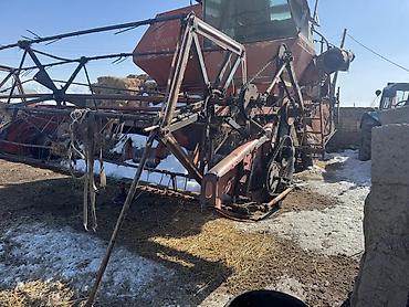 Зерноуборочные комбайны: НА ХОДУ!!! Комбайн зерноуборочный (самоходный), классический клавишный — 8