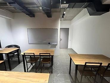 кну: Аренда офисов, 200 м², В жилом комплексе, 1 линия — 7