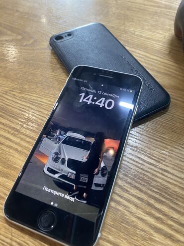 Apple iPhone: IPhone SE 2020, Б/у, 64 ГБ, Белый, Чехол, 76 % — 7