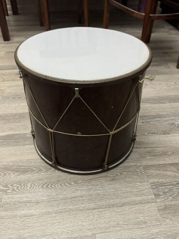 Пианино: 📌 Satılır Taxta Nağara – Əsl Xalq Musiqi Aləti 🎶🥁 🔹 Orta ölçü taxta