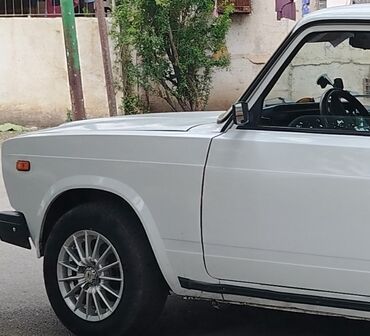 3 kameralı videoregistrator: 13 LÜK DISKILER