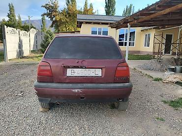сиденья volkswagen: Volkswagen Golf: 1992 г., 1.8 л, Механика, Бензин, Хэтчбэк — 4