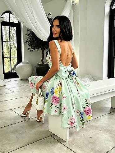 Haljine: š¤Haljine
Cena 3100
Uni vel.
V25 na lalafo.rs ā 4 Haljine: š¤Haljine
Cena 3100
Uni vel.
V25 ā 4