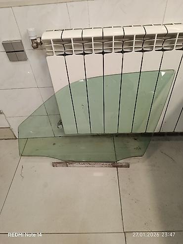 Ban, Kuzov hissələri: Avtomobil yan qapı şüşəsi - Növ: Sürgülü yan qapı şüşəsi (aşağıdan — 1