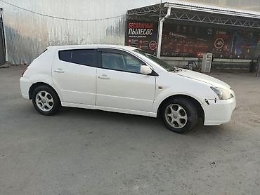 dodge neon: Белый 5‑дверный хэтчбек. Практичный городской автомобиль с просторным — 2