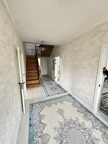 Продажа коттеджей и домов: 🔥Продается Мансардный уютный 5 комн. Дом 🔥 🏡Район: Ак ордо 1 ✅ Дом — 9