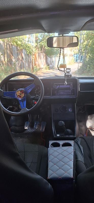 VAZ (LADA): VAZ (LADA) 2107: 1.6 l | 2001 il Sedan — 4
