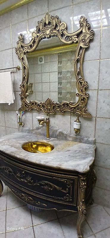 hamam kranti: Ideal vəziyyətdə, Ayna sultanova . ( əl işidir, baha hazırlanıb) — 2