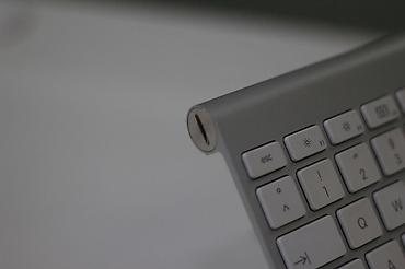macbook air ucuz: Apple Wireless Keyboard (A1255/A1314 seriyası) – Bluetooth klaviatura — 4