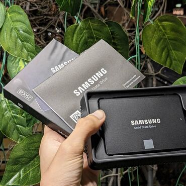 Накопители SSD: Внешний Накопитель SSD Samsung, 256 ГБ, 2.5", Б/у