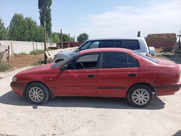 авто дым: Toyota Carina: 1993 г., 1.6 л, Механика, Бензин, Хэтчбэк