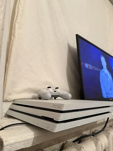 игры на сони 2: PlayStation 4 Pro цвет Glacier White Комплектация: - Консоль PS4 Pro — 3