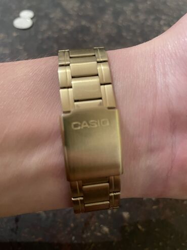 золотые часы: Casio 1500 срочно