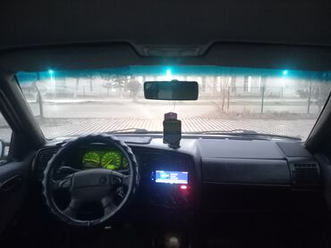 Volkswagen: Volkswagen Passat Variant: 1995 г., 1.8 л, Механика, Бензин, Универсал — 2