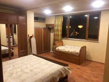 Uzunmüddətli kirayə mənzillər: Koroğlu parkının düz yaxınlığında və bir neçə universitetə (ADA, Tibb — 1