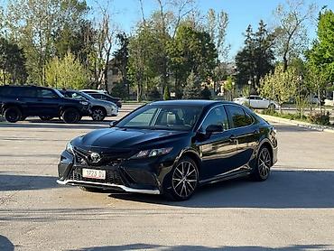 аирбаги: Toyota Camry: 2022 г., 2.5 л, Бензин — 3