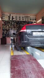 Honda: Honda Insight: 1.3 l | 2010 il Universal — 8