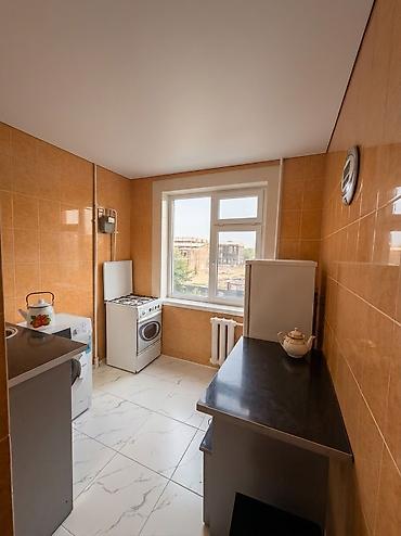 квартира 8микр: 3 комнаты, 62 м², 8 мкр 104 серия, 3 этаж, Свежий ремонт — 9