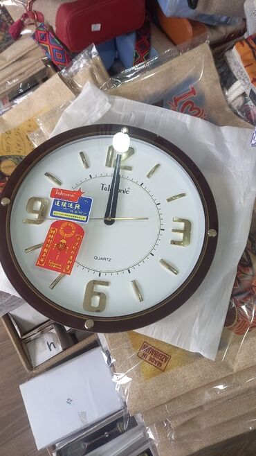 Ev saatları: Divar saatları, Mexaniki, Saniyə əqrəbi — 4