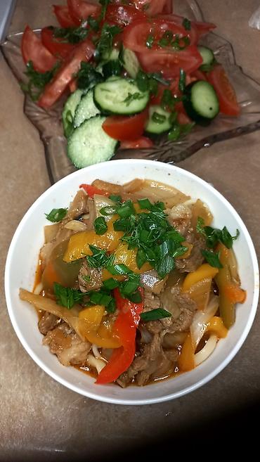 вареная кукуруза: Плов с говядиной + корейская морковь - Порционные блюда в одноразовых — 4