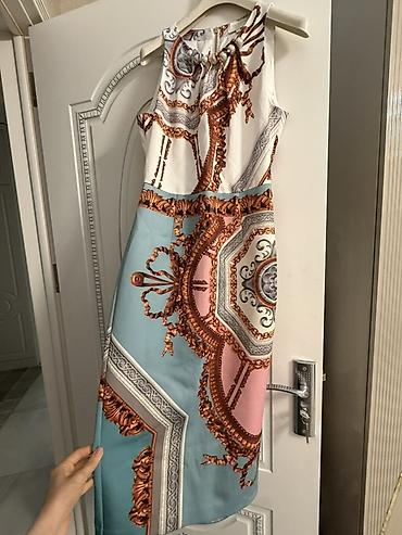 Kokteyl donlar: Qadın geyimi Her biri bir defe geyinilib Hec bir problemleri yoxdur — 7