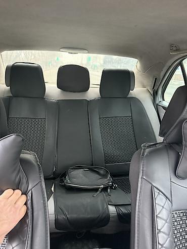 Другие детали салона: Mercedes-Benz E-класс (W210) — 2000 жылы, автомат, 2.2 сди дизель — 4