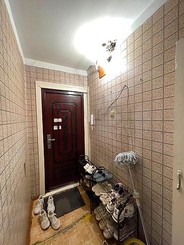 kant flat: 3 комнаты, 58 м², 4 мкр 104 серия, 1 этаж, Требуется ремонт — 3