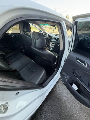 BYD: BYD : 2019 г., 1 л, Автомат, Электромобиль, Седан — 3