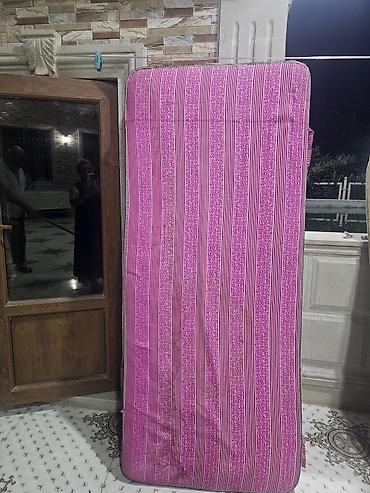 matras sifarisi: Məhsul: Birmatrasa bərk döşək Təsvir:190×80 2 dənədı,bırı 30 manat - — 1