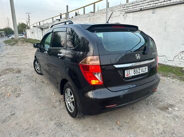срочно продам авто в связи с переездом: Honda FR-V: 2007 г., Универсал