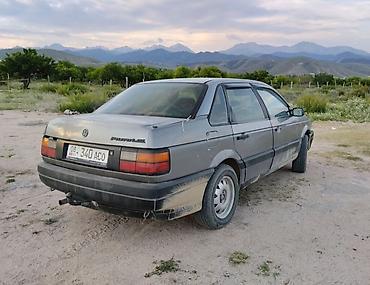 волксваген: Volkswagen Passat: 1989 г., 1.8 л, Механика, Газ, Седан — 3