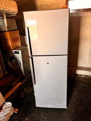 yuxa saci: Б/у Двухкамерный Sharp Холодильник цвет - Серебристый