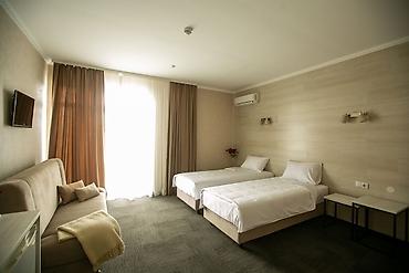 Посуточная аренда комнат: 45 м² — 4