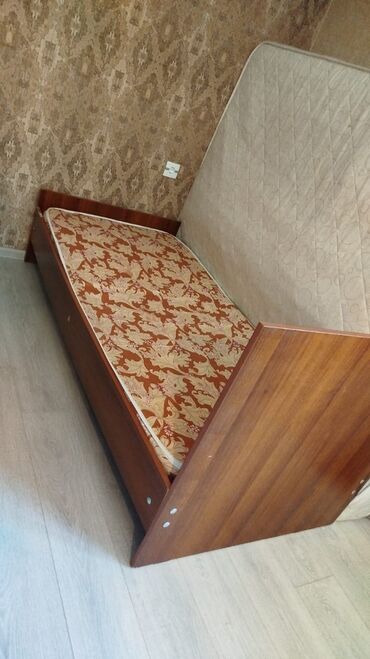 matras tek neferlik: İşlənmiş, Təknəfərlik çarpayı, Matras ilə