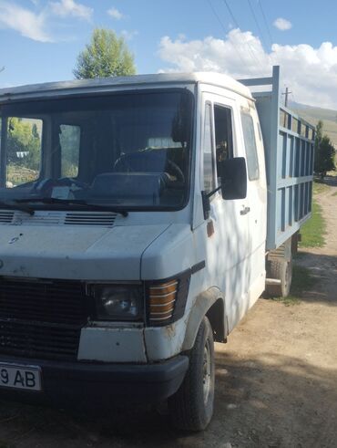 качалка спринтер: Mercedes-Benz Sprinter: 1988 г., 2.9 л, Механика, Дизель, Бус