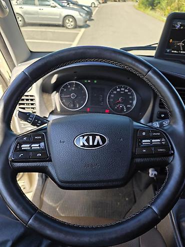 Kia: Kia BONGO: 2020 г., 2.4 л, Механика, Газ, Фургон — 8