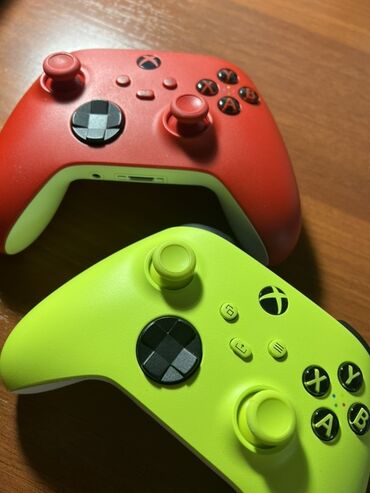 геймпад xbox бишкек: Беспроводной геймпад Xbox в ярких цветах – красный и салатовый
