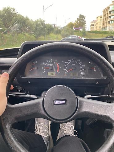 nolyedi masin: LADA Niva (VAZ 2121) 3 qapı, mavi rəngli SUV Əsas xüsusiyyətlər: - — 8
