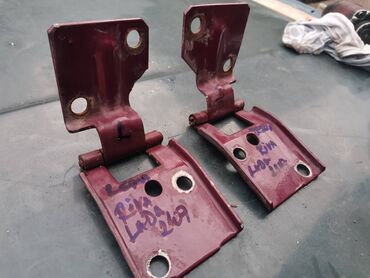 Auto delovi: Dodatni opis Sarke prednje haube Lada 2107 Rivu u bordo boji. Polovno — 3