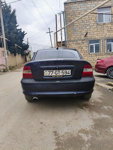 Opel: Opel Vectra: 1.8 l | 1996 il 530000 km Sedan — 7