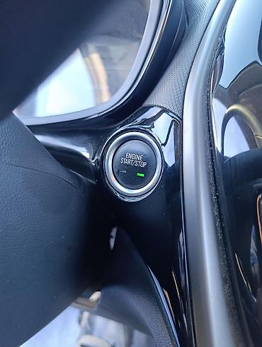 Chevrolet: Chevrolet Spark: 2020 г., 1 л, Вариатор, Бензин, Хэтчбэк — 18