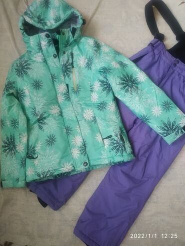 зеленый пиджак: Продаю комбинезон на девочку, 8-11 лет. Состояние хорошее. Качество