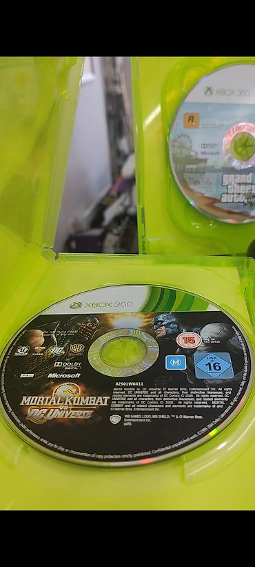Xbox 360 & Xbox: Xbox 360 iki pult 5 oyun disk və 7 oyun icinde yazılı ela — 7
