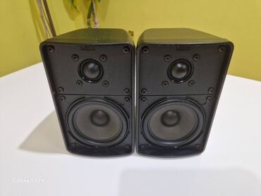 Zvučnici i stereo sistemi: Canton Plus GX.3 40-100W, 4-8 oma
Moze slanje ili licno Vrbas-N.Sad