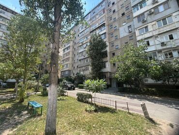 номера в иссык куле: 3 комнаты, 68 м², 106 серия, 8 этаж, Косметический ремонт